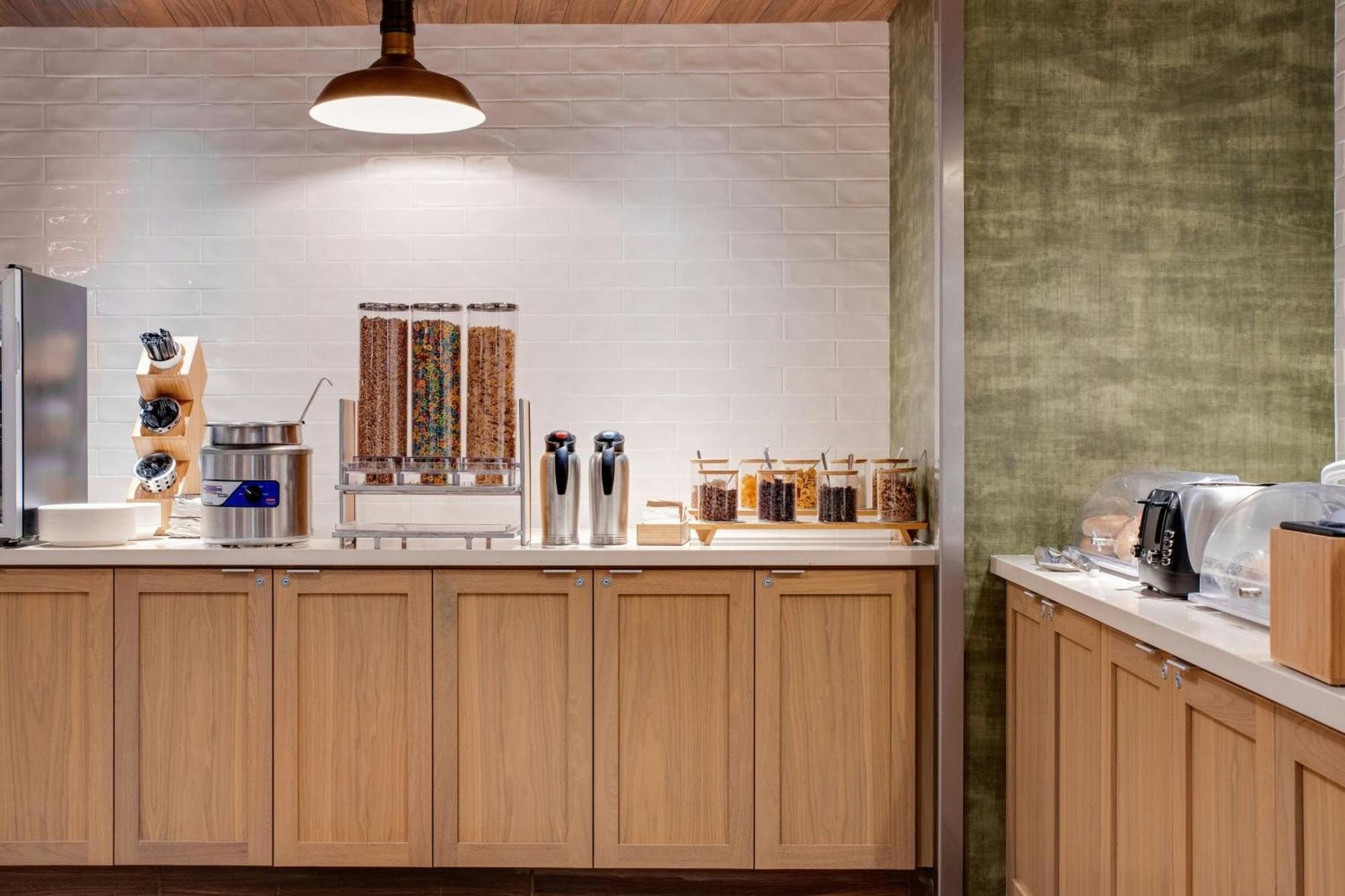 Fairfield Inn & Suites By Marriott Missoula Airport Bagian luar foto